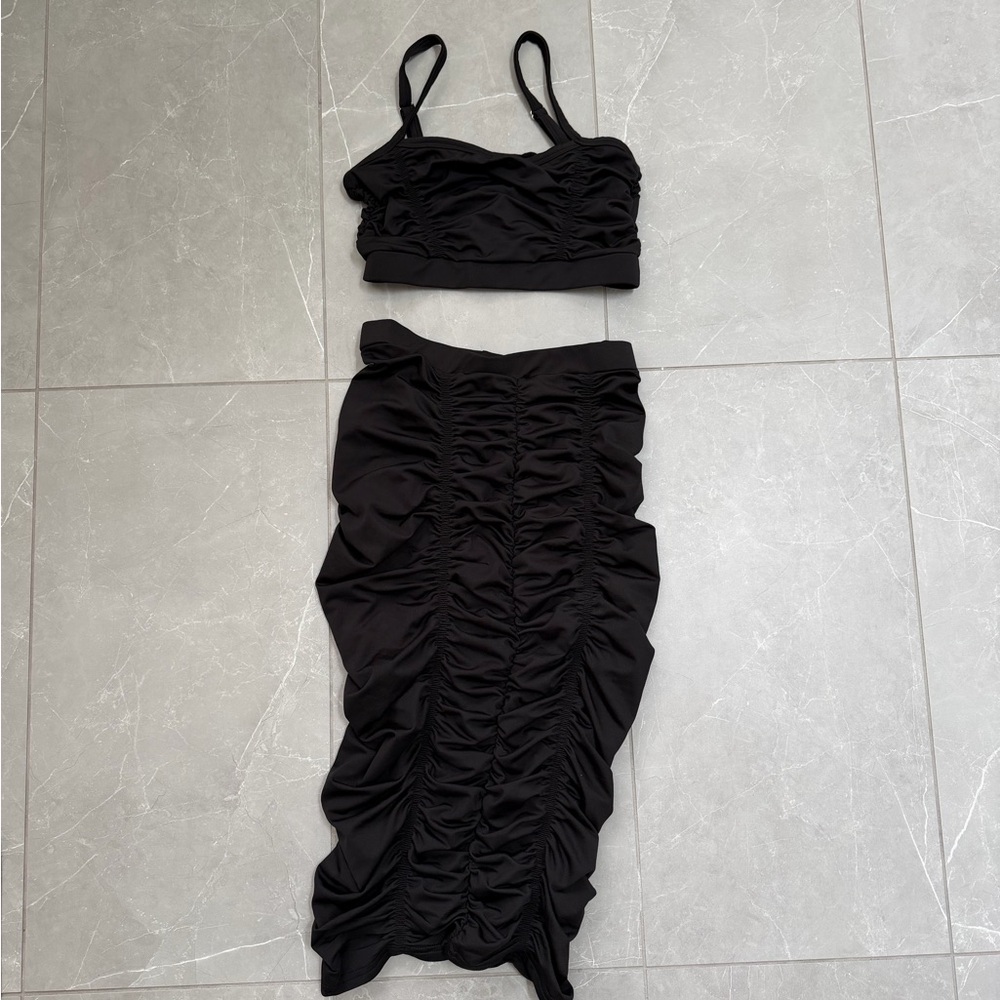 Elegant Black Ruched Skirt Set